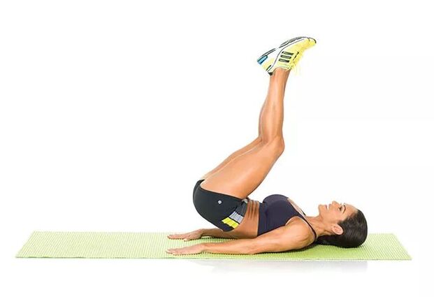 Crunch inverso para trabajar los abdominales